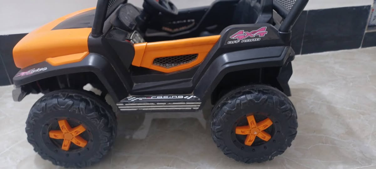 سياره 55 الف وبيها مجال بسيط جديده بيها نقص بطاريه بس


**إذا كنت صاحب هذا الإعلان وتريد حذفه لأي سبب، رجاءا أرسل رسالة إلى الدعم الفني**