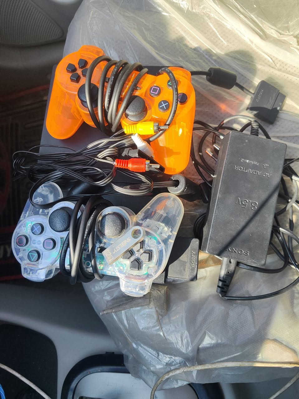 السلام عليكم 
بلي 2 جديد جوستكات ثنين جديد فلاش هسه اخذتو من عماره القدس 
سعرؤ مع الفلاش 35 بدون فلاش 30 سعر قفل 
العنوان الايمن


**إذا كنت صاحب هذا الإعلان وتريد حذفه لأي سبب، رجاءا أرسل رسالة إلى الدعم الفني**