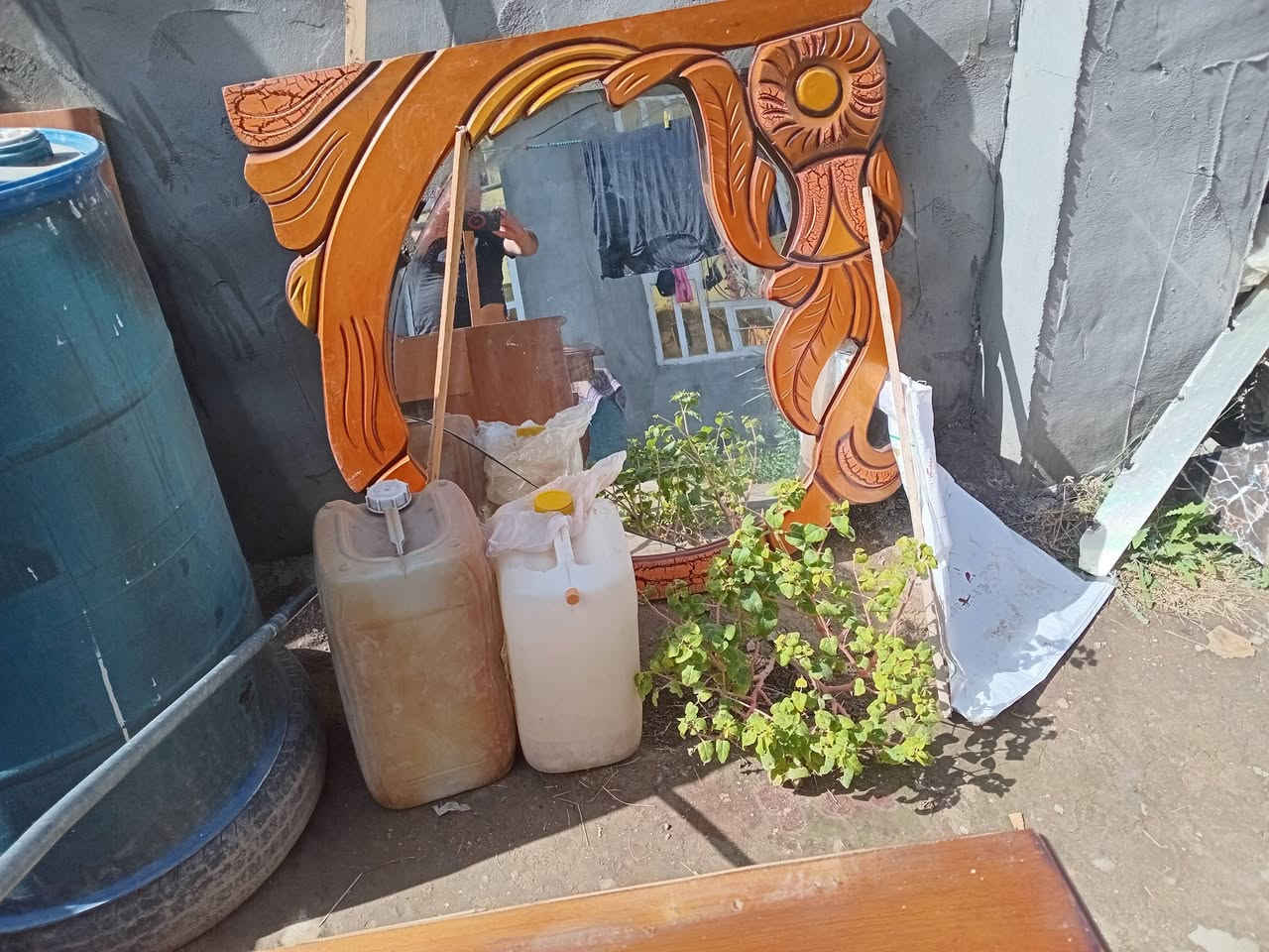 ملحقات غرفه مال نوم للبيع
للأستفسار الاتصال على الرقم.. ***********
