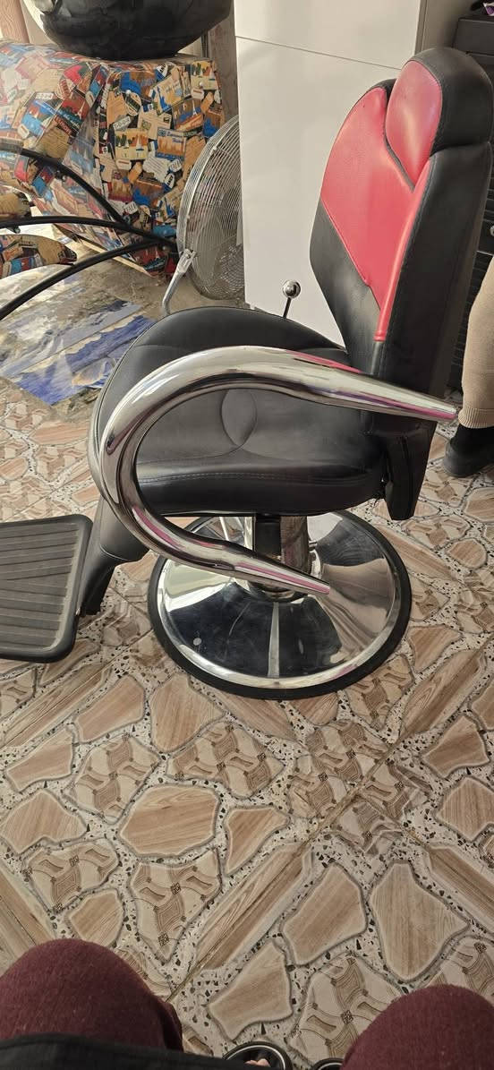 كرسي نظافه ٩٠% كير شغال صينيه جديده فقط لحيم لليده يحتاج السعر ٩٠ الف


**إذا كنت صاحب هذا الإعلان وتريد حذفه لأي سبب، رجاءا أرسل رسالة إلى الدعم الفني**