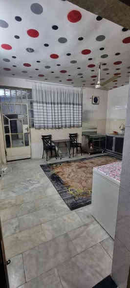 عقار البيع موقعه مميز البلديات مقابيل ملعب الصناعه البيت صاير مقابيل فرع مساحه البيت200م سعر 500وبي مجال اتصل وتدلل***********
