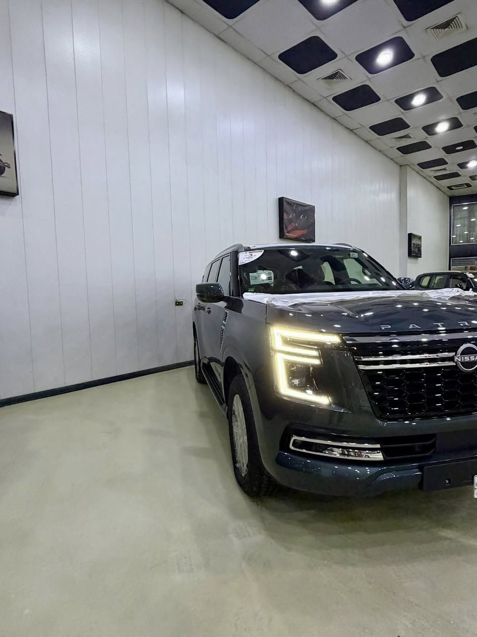 ⸻

🚘 متوفر داخل معرض شعيبث موتورز 🚘
نيسان باترول موديل 2026

🔹 وارد حديث
🔹 مواصفات عالية
🔹 ألوان متعددة
🔹 محرك قوي + دفع رباعي
🔹 جاهز للتسجيل والفحص

✨ السيارة بحالة ممتازة وتتوفر أكثر من نسخة داخل المعرض
✨ نرحّب بالفحص والمعاينة

📍 الموقع: الكرادة ساحة التحريات
📞 للاستفسار: (***********)
🕘 الدوام يوميًا
