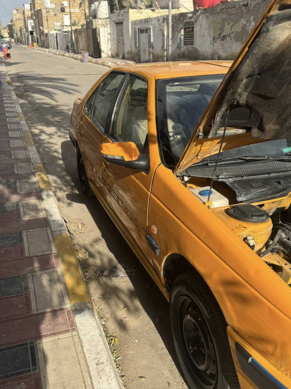 سلام عليكم 
بيجو بارص مديل ١٨ مكفوله مكينه شديتها بيدي صارلي ٢٠ يوم ايساكو تبريد ثلج سياره نضيفه ماتعبانه تخم تواير شاشه 
السعر 47 عنوان الناصريه مركز
***********
