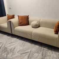 من رخصت الادمن تخم قنفات تركي درجة أولى نضيف جدا ٧ مقاعد  مكانه الغزال...