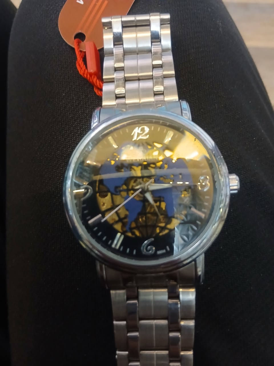 ساعه اوتوماتيك النظافه 100% بس سعر الساعه 35 مع التوصيل


**إذا كنت صاحب هذا الإعلان وتريد حذفه لأي سبب، رجاءا أرسل رسالة إلى الدعم الفني**