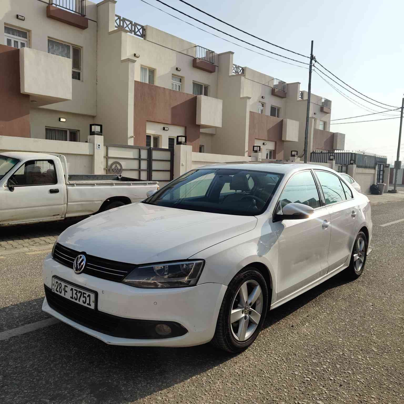 للبيع JETTA2012 وارد خليجي
الضرر جاملغ عكس السايق تبديل 
عداد المسافة 200 الف كيلو
مكان السيارة نجف
موبايل ***********
السعر 103$
