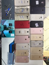 18 جهاز للبيع كلهن شغالات عدا 2 الدوز شاشتهن تشتغل بس يرستن   والايفون...