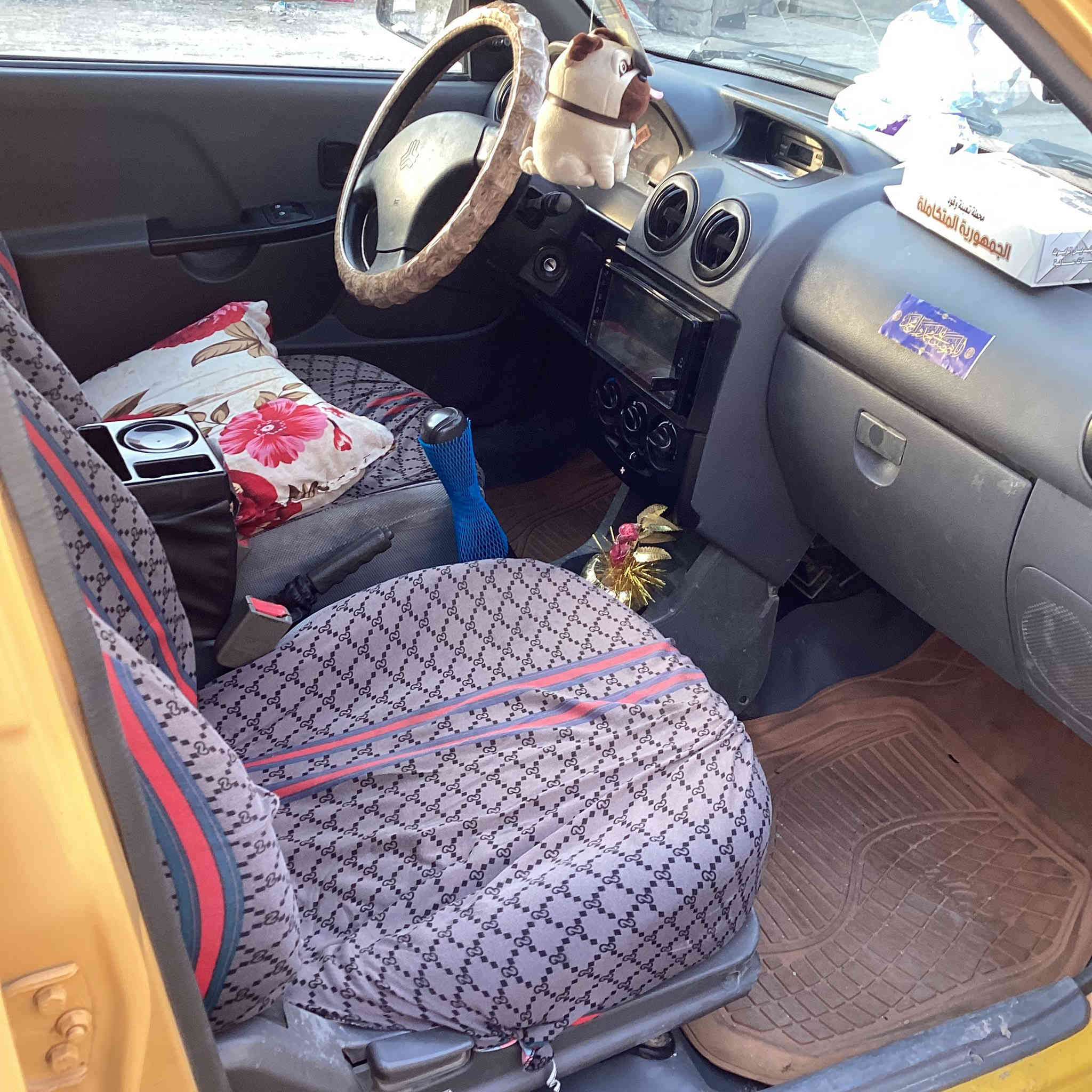 سلام عليكم ورحمة الله وبركاته 
سايبا للبيع موديل 2017
مكينه وكير نضيفات حداديه كذالك تمام 
دوشمه كشنات كهربائيات شغاله كلهن 
تبريد ثلج 
سنويه ساقطه من 2021 
وعليها هيئه 400 
السياره الله شاهد معمره من كلشي ومرتبها 
مكاني بصره فاو
السعر 25 قفل 
رقمي ***********
