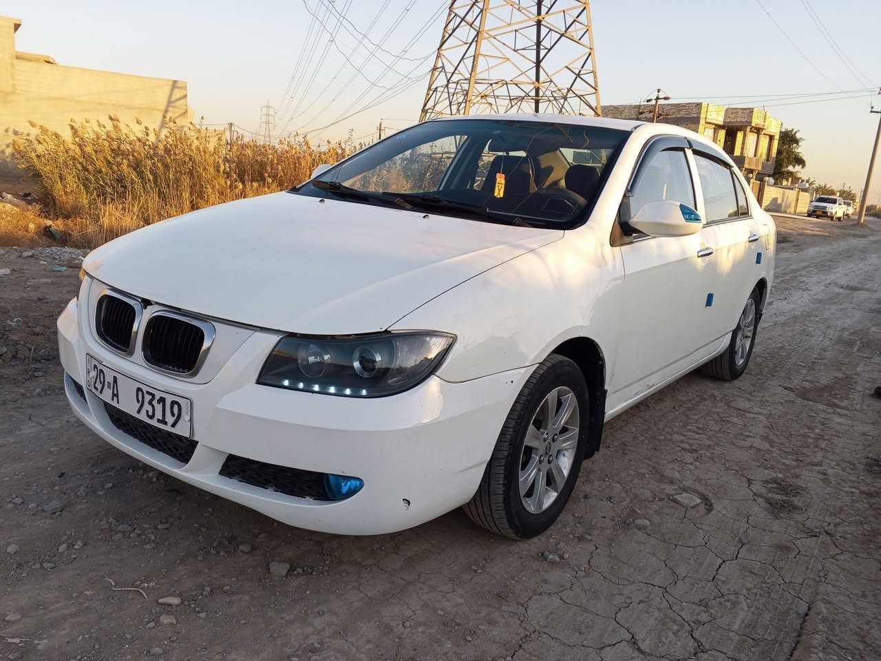 سلام عليكم سياره للبيع ليفان 620 موديل 2013
رقم واسط دولي سنويه جديده 2030 هزه جديده
 تحويل ثاني يوم كير ومحرك كورلاه خير من الله 
تخم تاير صدر جديد كلشي بيه شغال تبريد ثلج 
كهربائيات كله شغاله سياره جديده مال جناي
بلاديه ماعده رش الهلالات الخلفية مواصفات فتحه شاشه 
المكان واسط العزيزية السعر 53 وبيه مجال 
***********
***********
