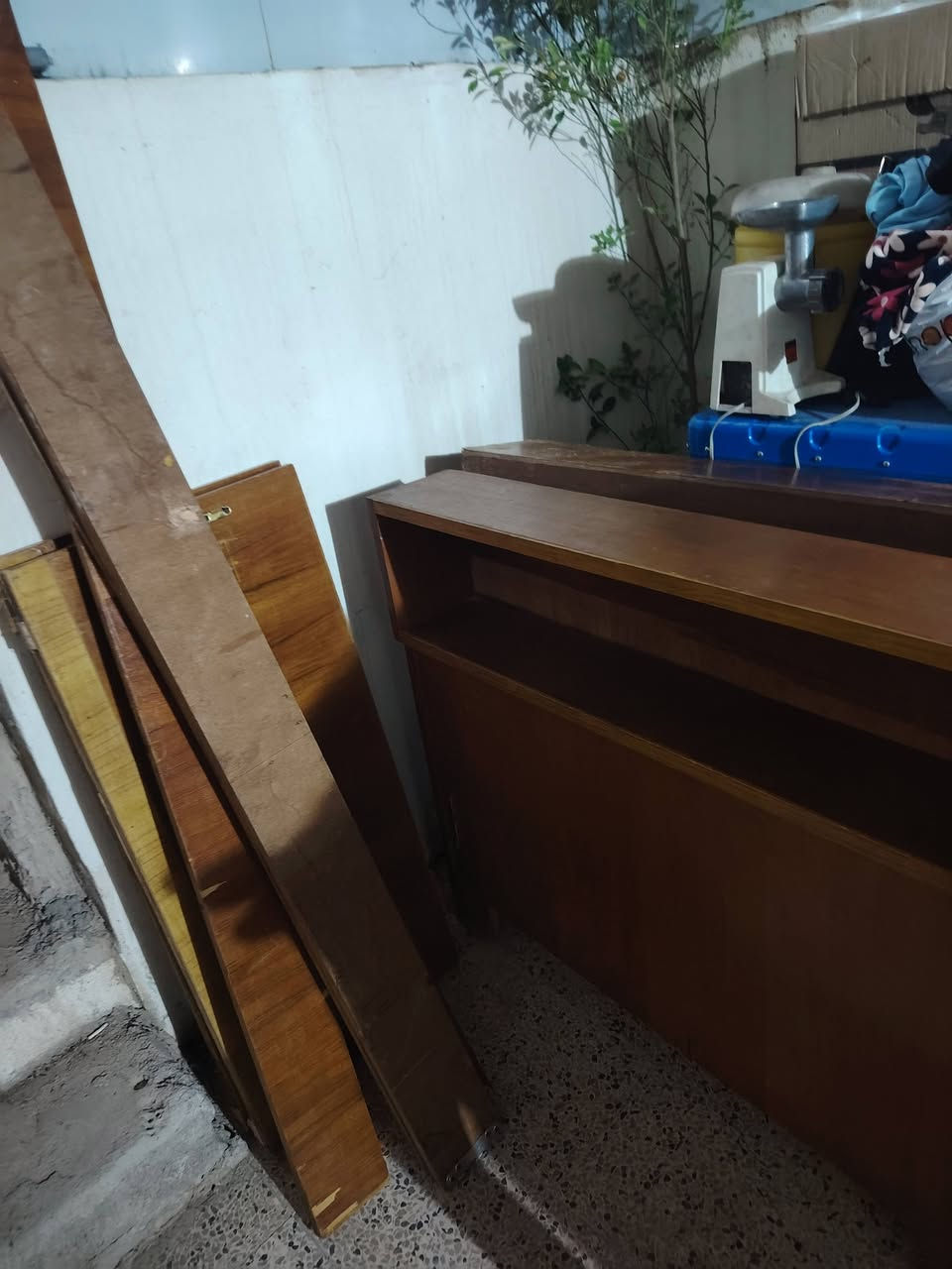 للبيع ثلاث اتخوته ابو النفر اثنين كاملين او واحد ناقص الملحق الخشب ابلوك قطعه وحدة


**إذا كنت صاحب هذا الإعلان وتريد حذفه لأي سبب، رجاءا أرسل رسالة إلى الدعم الفني**