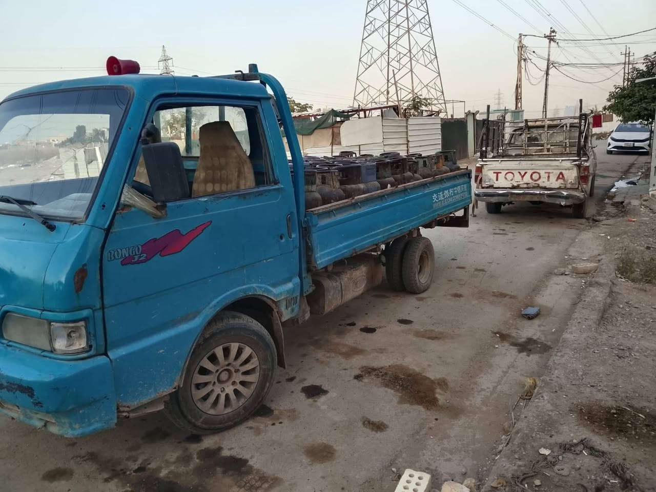 بسبب ضروف المشتري كيا 96 بنكو للبيع ادوات بدون رقم الكشر شوف العين مكينه بيه كازكيت  ابيعك كايمه كير اكسل صدر جديد السعر 16 وبيه مجال مكاني بغداد الشعب ***********
