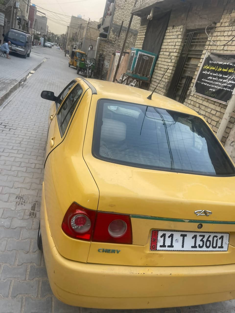 للبيع شيري كوين ٢٠١٠ 
كير ومكينه كورلا ١٦٠٠ 
السياره باسمي تحويلها ثاني يوم 
تبريد ثلج جاهزه مصفره هيه وغرامات 
عنواني بغداد الشعله جكوك 
***********
