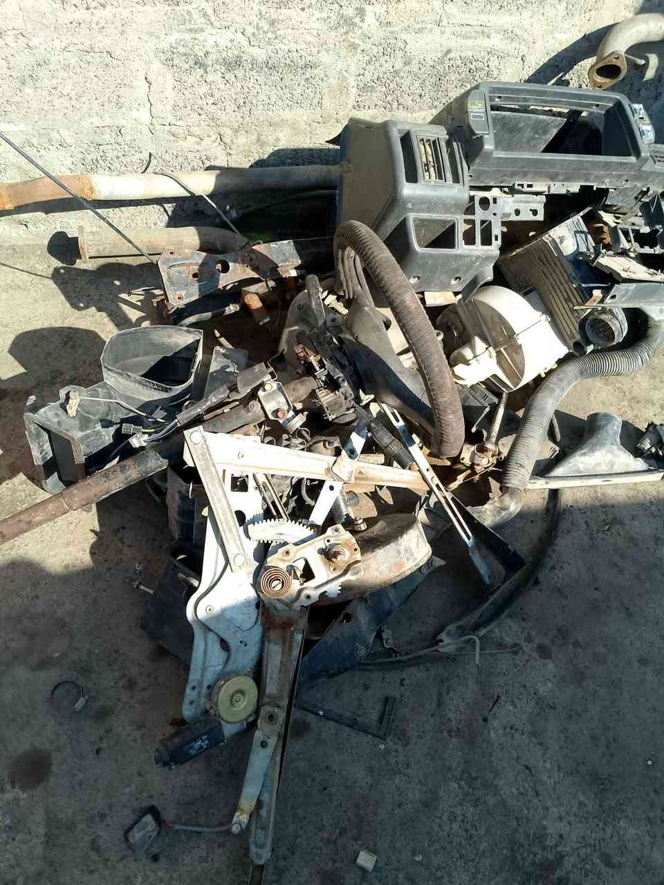 غراض بيستا هم بنكو قديم يرهم دشبول كامل ليت استيرن كامل تدفئه تبريت ماطور ماسحه ماطور جام سكك جام للبيع مكان كركوك موجود توصيل هم رقام موبايل ***********
