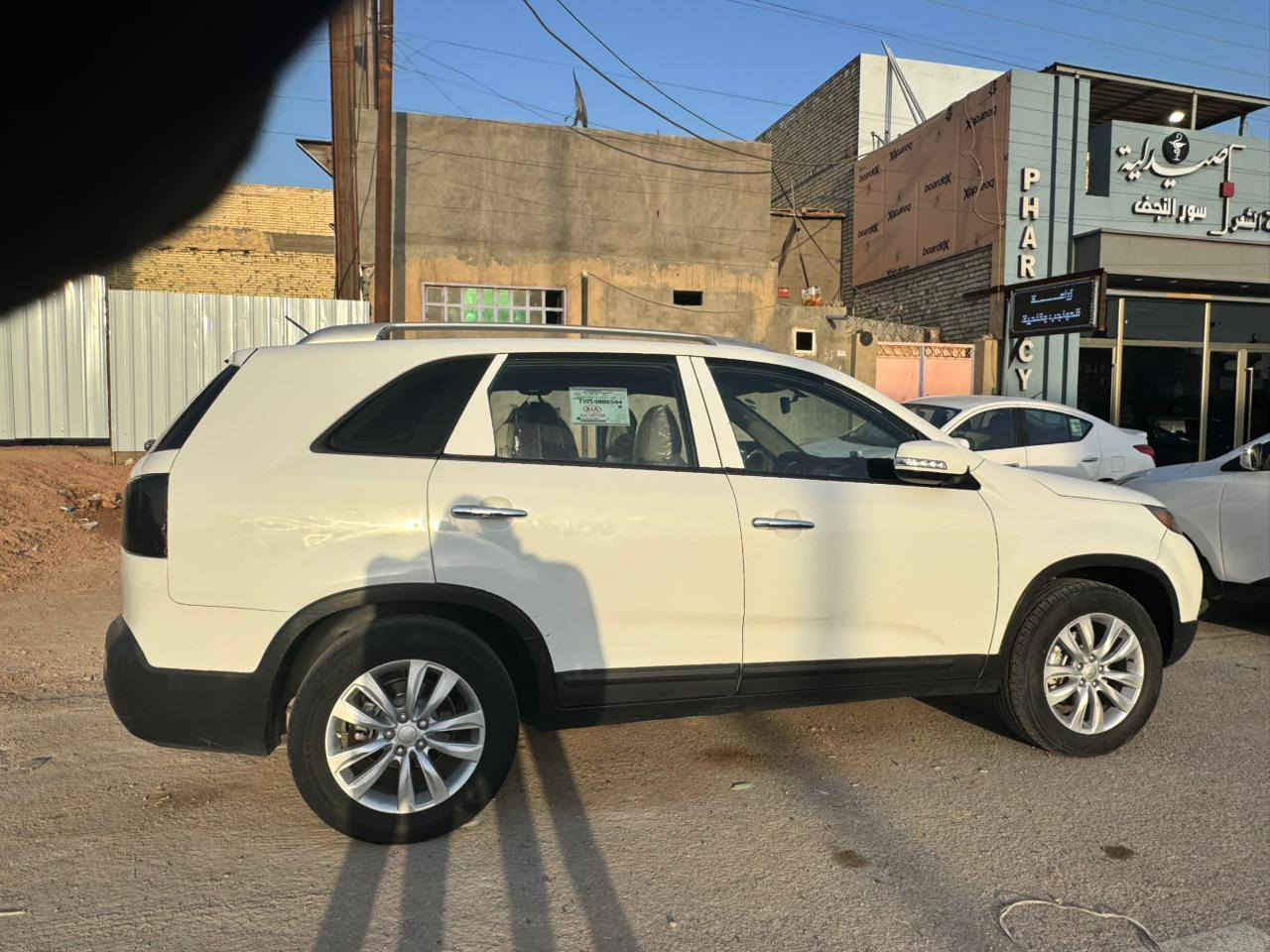 سلام عليكم سورنتو موديل 2013 رقم اربيل قديم سنويه ساقطه تريد وكاله تريد تحويل بكيفك اشوكت مايعجبك   سياره حلوه ونظيفه مال واحد جناي والسونار داخل الصوره مكان السياره نجف سعر 122 وبيها مجال قليل ***********
