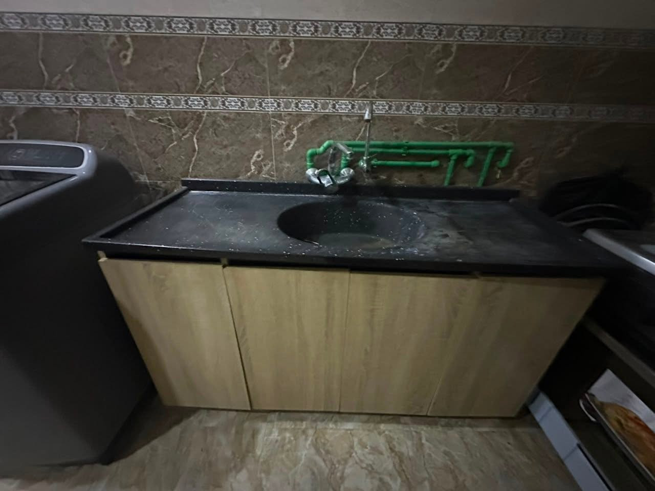 كاونتر صاجي mdf
بيبان بصمه3  امتار فوك وجوه

السنك متر ونص 

نضيف جدا وشرط الفحص السعر 600 وبيه مجال


**إذا كنت صاحب هذا الإعلان وتريد حذفه لأي سبب، رجاءا أرسل رسالة إلى الدعم الفني**