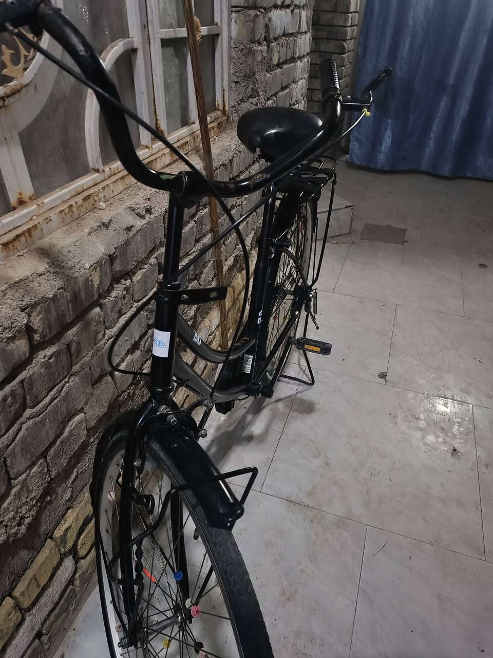 بايسكل ياباني بناتي  للبيع 
واسط قضاء الحي 
هاتف. ***********
