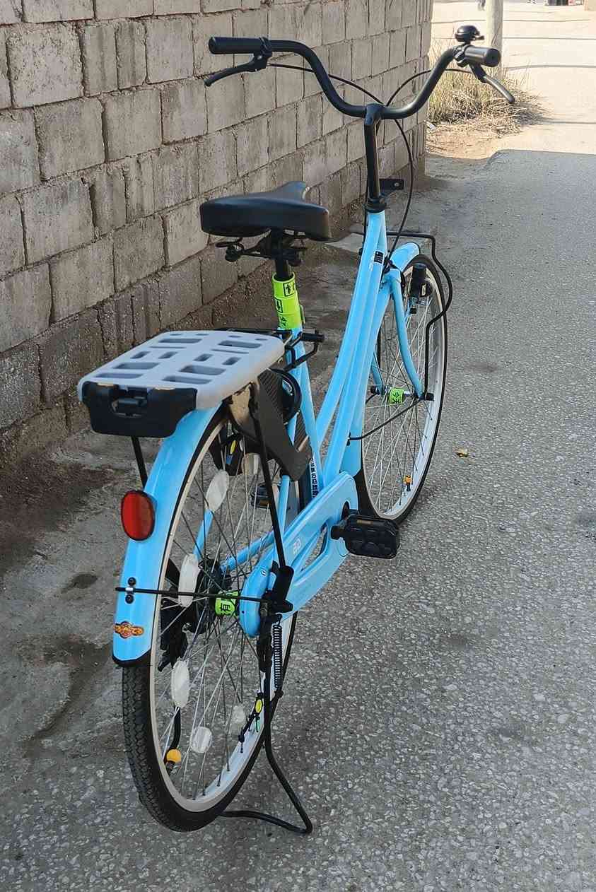 سلام عليكم شباب باسكل لبيع فول نضافه100, 100 مديل 22سوبر بيدي شراي علاراسي طك عليه بنعال رقم موجود واتساب رقم ***********
