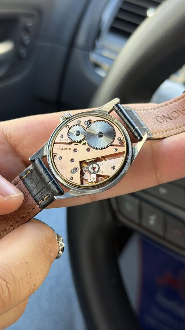 ⁨نوادر الكاندينو 
made in Swiss 🇨🇭
كاندينو سويسري اصلي 
ميل ثواني منفصل
انتاج الستينات 1960s
نصب تكويك مكينة الاوميكا
قطر 36
17 حجر
نضافة تامة 100‎%‎
السعر بلاش 145 الف فقط


**إذا كنت صاحب هذا الإعلان وتريد حذفه لأي سبب، رجاءا أرسل رسالة إلى الدعم الفني**