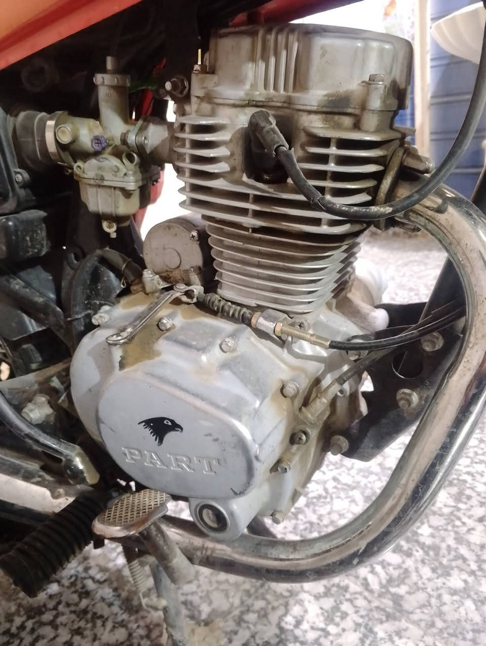 سلام عليكم شباب مكينه بارت خمسه كير للبيع مكينه شغاله مفتوحه بيه تبخير قليل سعر  90بيه مجال مكاني المجر ***********
