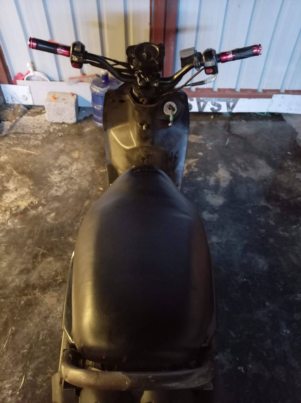 سلام عليكم
دراجه سكنز جبلي البيع 
الدراجه بلادي 
صدر جديد 
تايرات جدد 
كهربائيات كامله 
مابيهه اي نقص 
رقم ***********
متواجد إتصال
