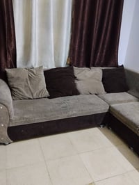 ديوان • ٧ مقاعد • قرب جسر المعلق