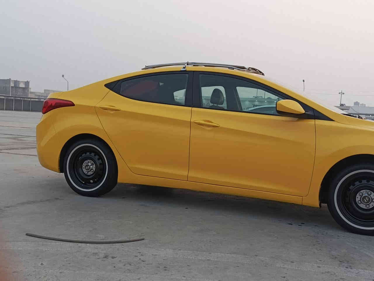 سلام عليك نتره مريكي مديل سياره 2013 يساره جديده رقم صاحب سياره*********** اثير ***********
