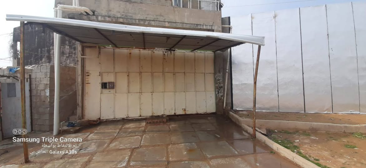 محل للايجار مساحة ٦٠ متر في واحد حزيران قرب مدرسة الغد المشرق مقابل التانكي للاستفسار الاتصال على الرقم ***********
