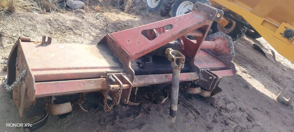 السلام عليكم رفاسه حجم ٢١٠ تركي جاهزه للبيع السعر ١٥٠٠ بيها مجال العنوان بغداد اليوسفيه *********** ***********
