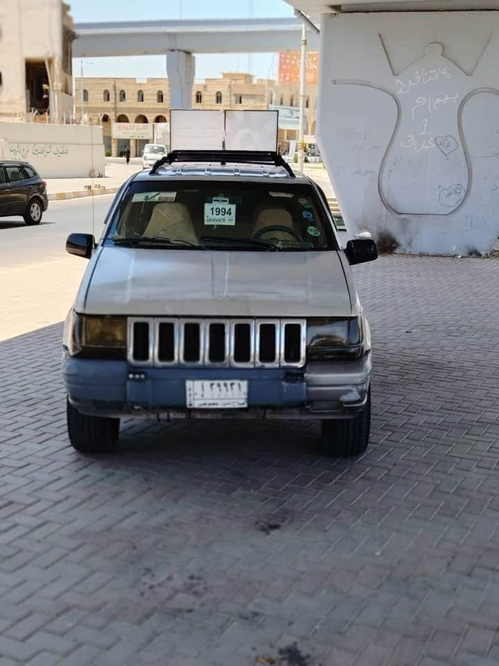 للبيع او مراوس بكص 
جيب موديل 94 
رقم صلاح الدين أليف تحويل مباشر 
محرك بطه 2500
محرك كير شرط 
تخم تاير جديد
صدر امامي خلفي جديد
كهربائيات كلها شغاله 
السياره جديده بمعنى الكلمه آحلا من آلصور مكان السيآره تكريت الأستفسار آتصل ع صاحبها 
‭***********
