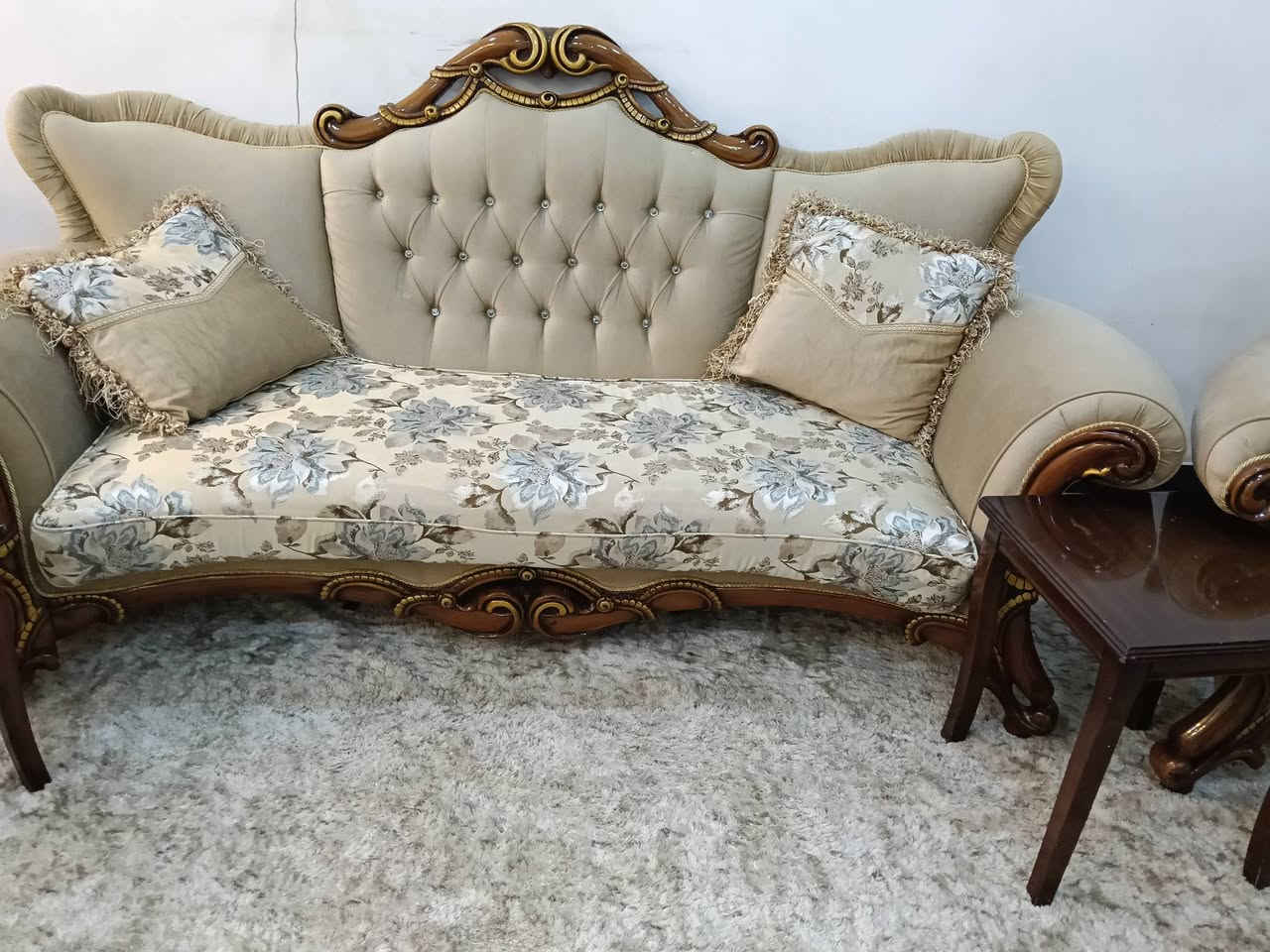 تخم ملكي خشب زان أصلي للبيع
***********
