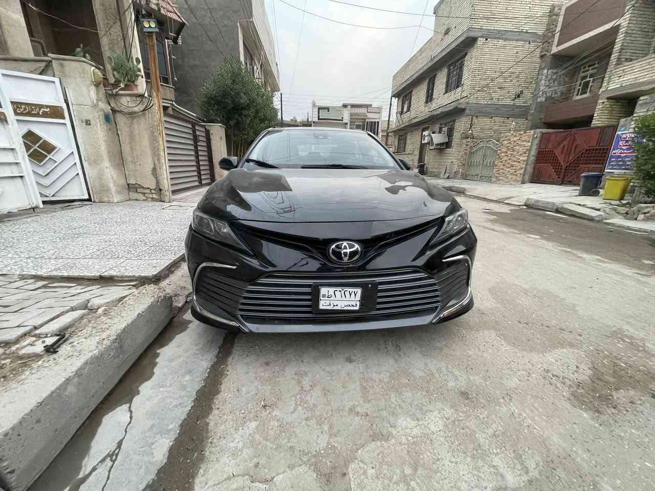 السلام عليكم كامري موديل 2023 وارد أمريكي فئة LE بدون رقم سونرها وحادثها موجود بالصور سيارة جاهزة السعر 125$ للاتصال ***********
