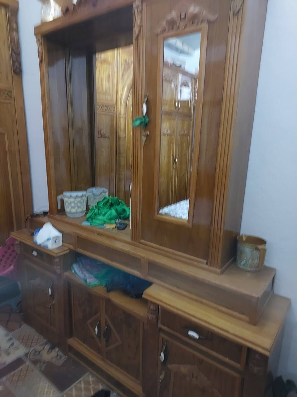 السلام عليكم  غرفه نجاره صاج استخدام اشهر للبيع  للتواصل عله هذا الرقم***********
