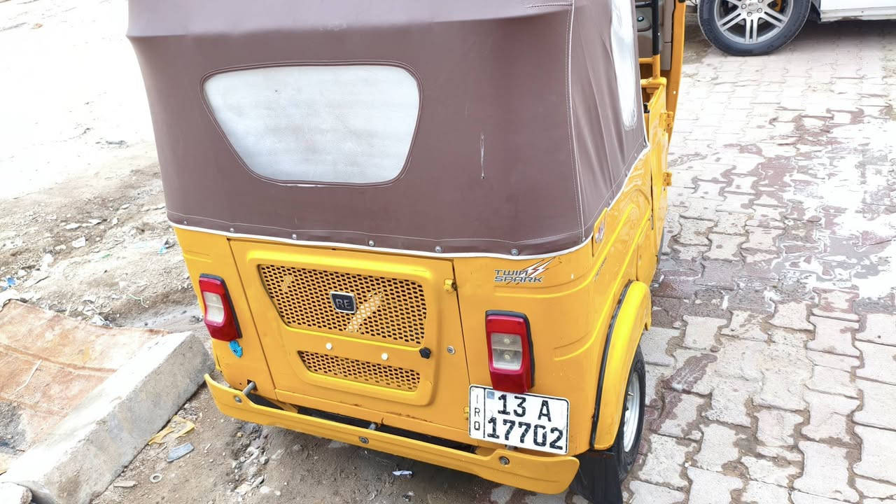 سلام عليكم تكتك 21 مرقم البيع سعر 7300 وبيه مجال مكان ميسان العرضات ***********
