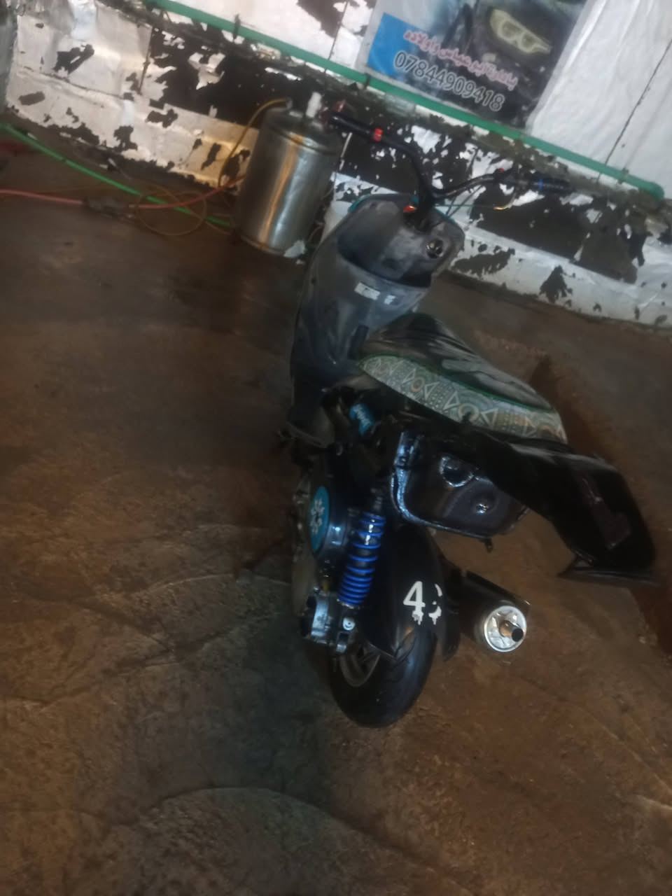 سلام عليكم شباب ماكس قجمه للبيع مزوده مو بوشه طابوكه من بغداد 55بلاديه شلعه ومعدل ورزانه شوف العين دراجه رمبه غراضها موجوده لو مراوس بدراجه ايراني نضيفه لو بيع السعر خاص ***********
