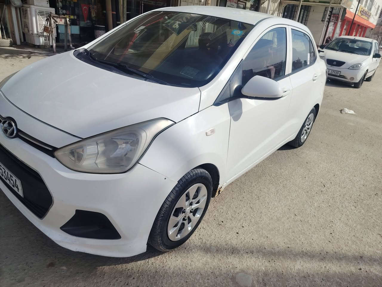 هونداي i10موديل 16 رقم ديوانية بيها خيط بخار السعر 73 وبيها مجال مكاني الديوانية مكلف بنشر تفاصيل اكثر اتصل ***********
