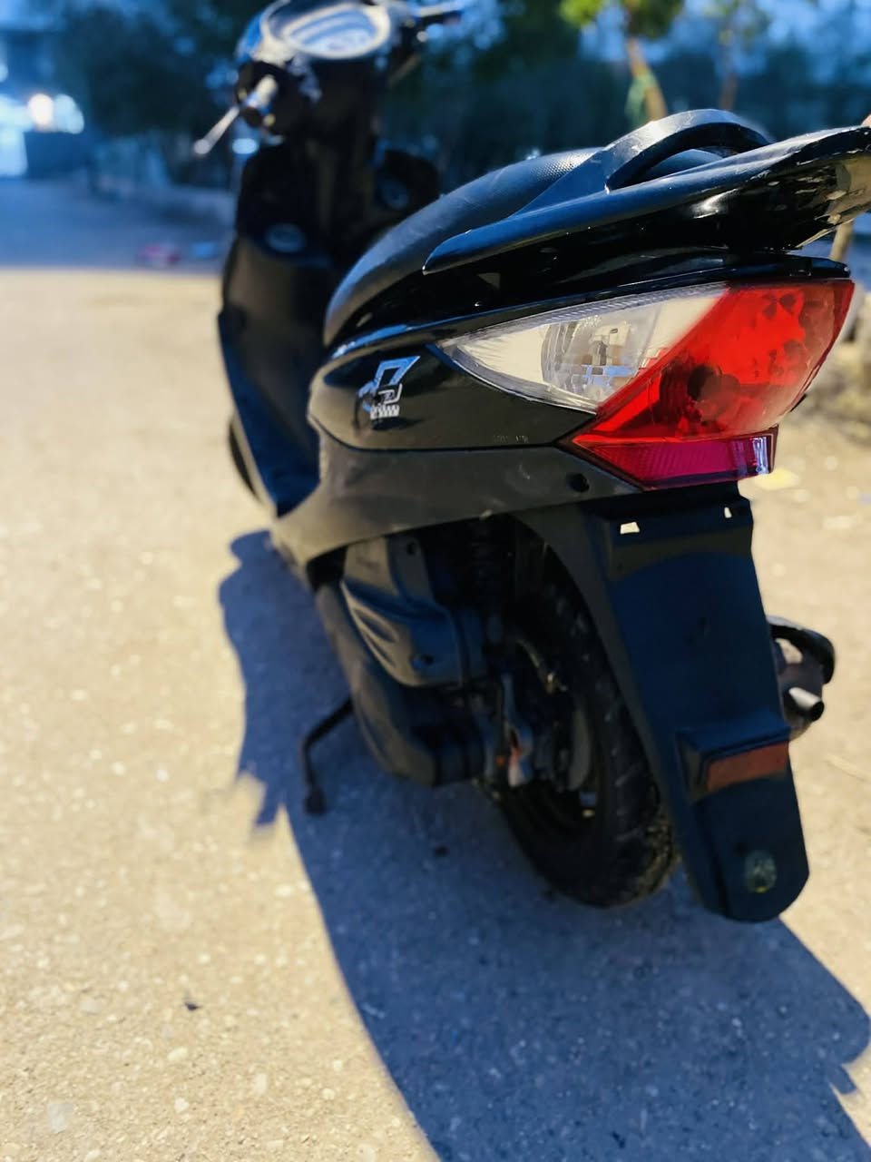 السلام عليكم 
دراجه كامكو للبيع موديل 2012
السعر خاص 
***********
