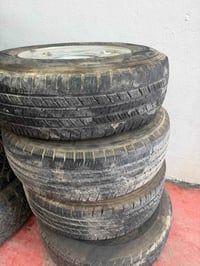 طقم ويل • تاير 225/75/16 • واحد مشكوك