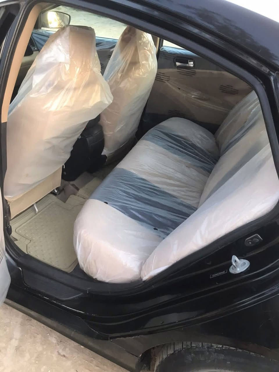 سوناتا أمريكي للبيع
موديل ١٢ 

رقم بابل تحويل ثاني يوم 

مكينه كير مكفولات كفاله 

مكينه 2400 GDi

بيها تبديل جاملغ وبنيد فقط
سياره جديده مال جناي

مكان السياره بابل القاسم ع 

والسعر 100 $ 

***********
