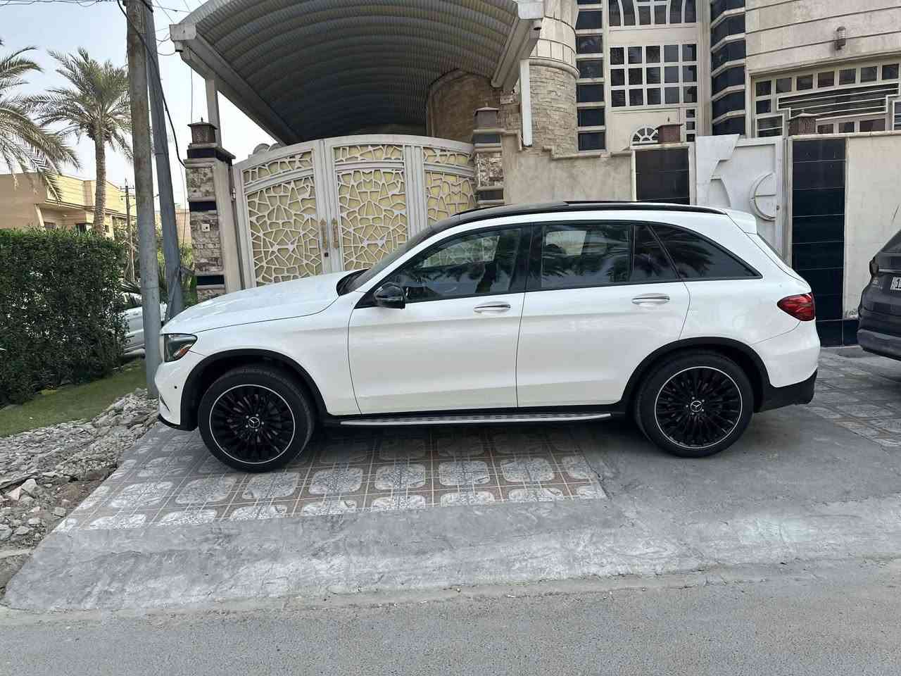 السلام عليكم glc موديل ٢٠١٩للبيع السعر ٢٦٠ السياره فول مواصفات مابيه اي نقص ولامسج بيه بسمي رقم بغداد او مرواوس باقل سعر *********** بيه بنيد مبدل عنوان بغداد الكرخ
