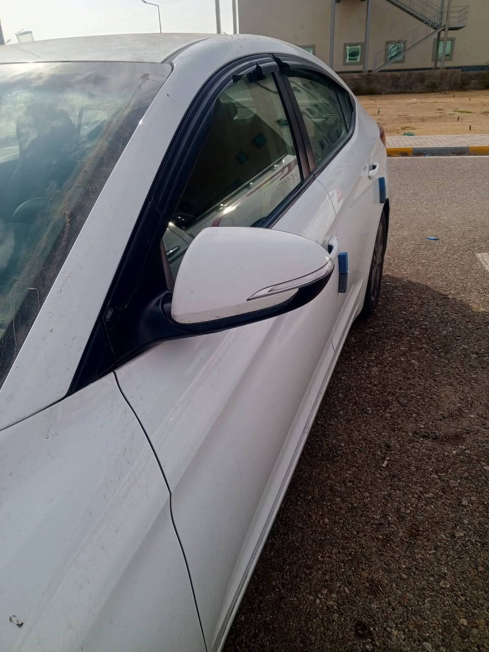 من رخصه الادمن سياره نوع النتره ابيض بغداد رقم انكليزي للبيع وارد كندي حادثهه خشم البنيد ومصلح بارد اشاير بالمري حساسات جانبيه وخلفيه سيار جديده اسبير منازل العنوان بغداد الدوره رقم الهاتف ***********. السعر. 135
