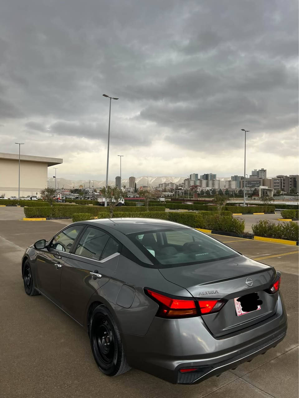 نیسان ئالتیما  مۆدێل 2023 S
بەصمە
شاشە
شەغال
کامێرا
ڕاداری پێش
ڕداری دواوە
ڕاداری خەتی جادە
ڕداری ئاوێنەکان
تحدید سرعە
ئۆتۆ ستۆپ لەکاتی پارکینگیش خۆی ستۆپ ئەکا 
لایت لید  زینۆن

سعر ١٣٠مجال

رەقەم شانسی دانراوە
..1N4BL4BV7PN403136
سەیارەکە ٢پارچەی  بۆیاخە پارچەیەک تەنها پەمپی ئەمریکایە بێ دەعم بێ ناوگرتن
گێر مەکینە تەبرید بەردی ساڵۆنسا بەشەرت 
سەیارەکە ٢مانگی لەگەلە کاتی نەشکاوە!
***********.*********** أربيل, العراق
