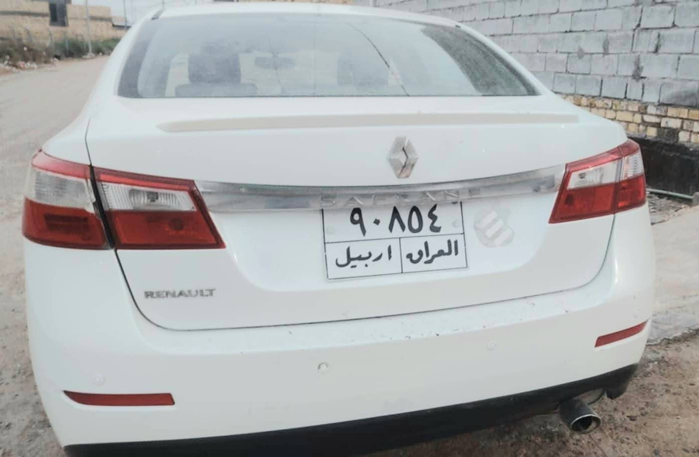 رينو سافران موديل 12سنويه نافذه عارضها 70 وبيها مجال مكاني ديوانية اتصل على الرقم ***********
