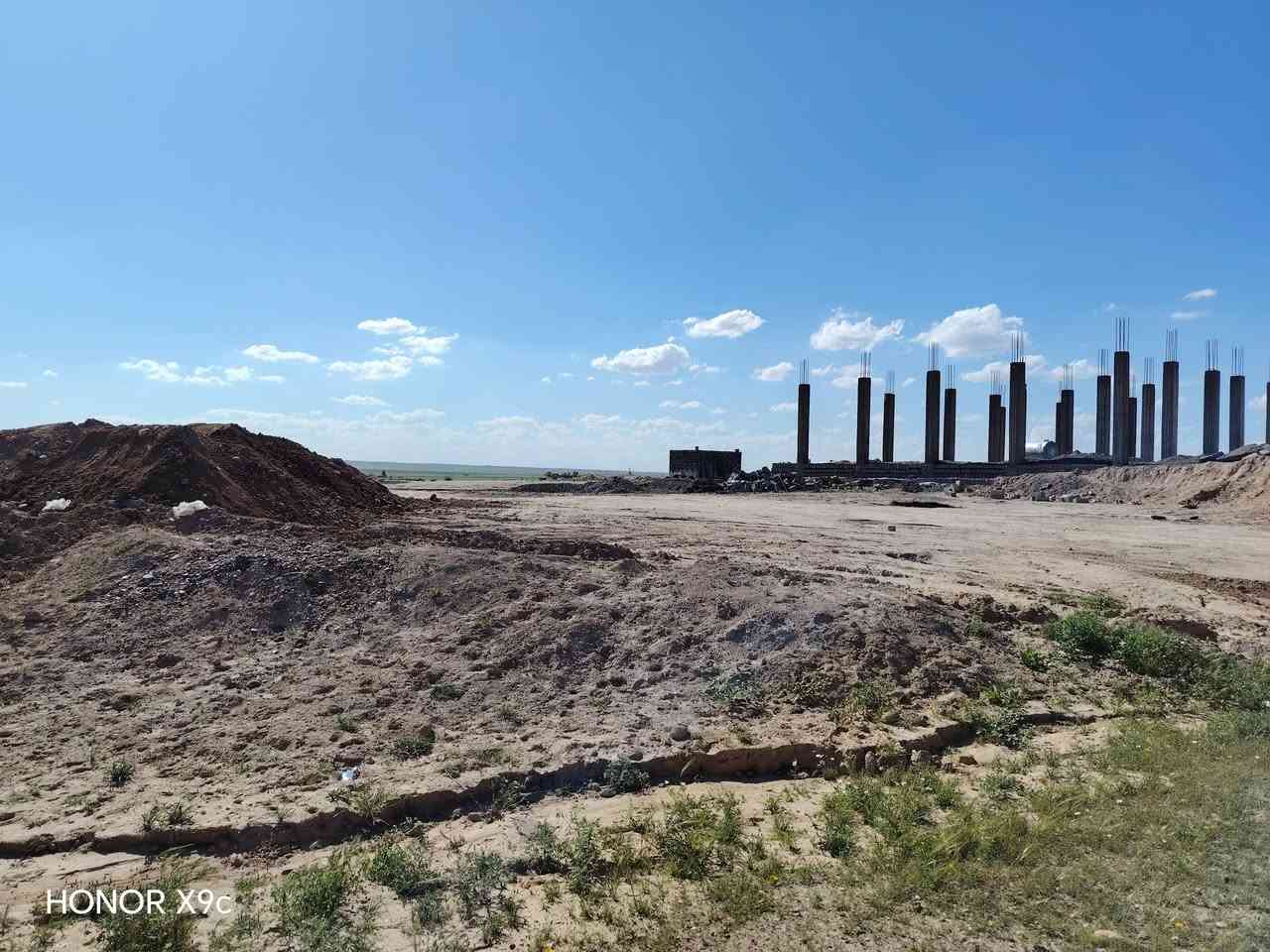 السلام عليكم قطعه ارض للبيع الموقع قرب جامعه الشرقاط الجديده (التصنيع العسكري)  المساحه 3دونمم
الاتصال عل الرقم *********** ***********
السلام عليكم قطعه ارض للبيع الموقع قرب جامعه الشرقاط الجديده (التصنيع العسكري)  المساحه 4دونمم
