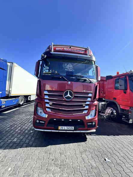 للبيع وحش2017 فول مواصفات  مربوطه عربان 5 محاور حجم 53 السعر 9 $***********
