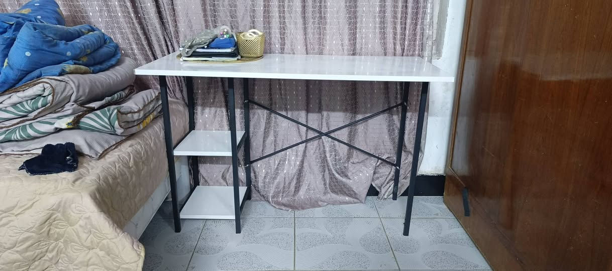 السلام عليكم
متوفر عندي ميز + كريس متحرك مريح 
رايدهن 60 ألف أو بي مجال 
الميز صارلي من خذيتة أقل الشهر  
والكرسي أيضآ أقل الشهر
الميز يكون أن دي أف للتواصل على الخاص أو الاتصال على الرقم : ***********
