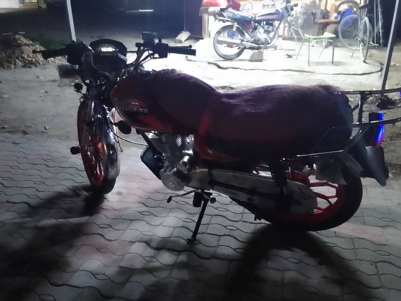 ,سلام عليكم دراجه 5كير محرك200موديل 24اي نقص مابي مراوس ويا اربعه كير موديل 24رقم خابر***********مكان خانقين معمل نسيج
