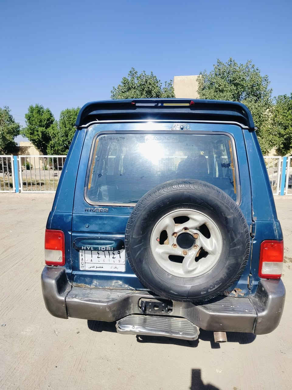 السلام عليكم من رخصه الأدمن كالوبر موديل 2001 رقم بغداد سنويه مجدده مكينه وكير عادي بلادي بانزين مكفولات لاتنقيص ولا تبخير تخم تاير كهربائيات شغاله دواخل جديده بلاديه بدون صبغ حداديه نضيفه مكان السيارة بابل الحمزه الغربي 
السعر 45 وبيه مجال 
موبايل ***********
***********
