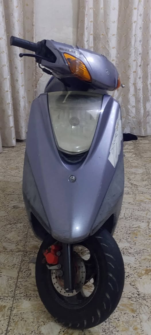 السلام عليكم شباب دراجة ابريز 140 كفالة كفالة صارلهة 11 يوم من نازلة رمبة كلهة ابلادية وكلهة شغالة كابريتر سلف ابلاديات كفرات كلهه ختم وية المكينة وحتة الصندوك نفس الختم شلعة ومعدل ونعومة متنسمع برغي واحد ما مفتوح سويت بيه حادث واريد ابيعها بيهة العنوان بغداد الكفاءات العبيدي *********** سعره اتصل عل رقم واتساب فقط
