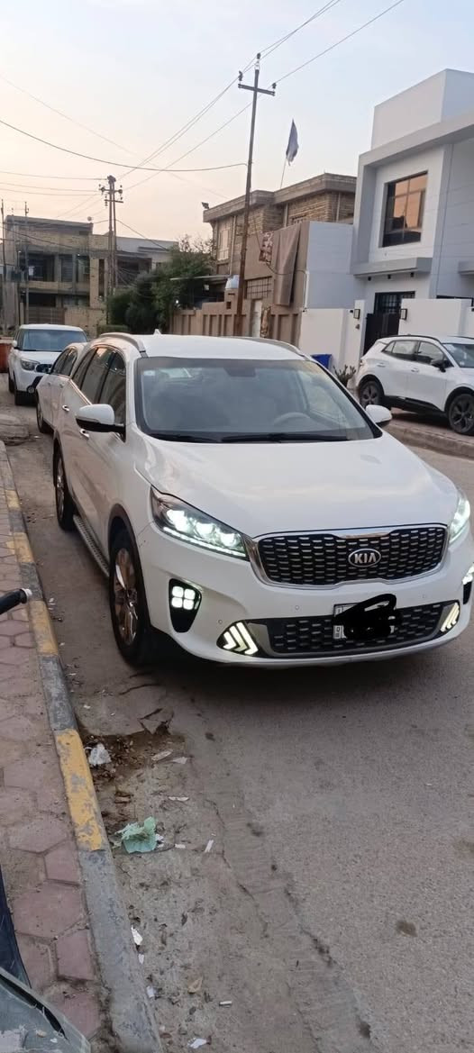 سلام عليكم
البيع سورنتو2020خليجي 

رقم بغداد الجديد بسمي تحويل ثاني يوم بسمي

 مكفولة كفاله عامه  
ماشيه 188
سياره جديده معنه كلامه   

بصمه تشغيل وابواب 

6 سلندر 

  7 راكب 

مكينه3500  

كير 8 نمر    

حساس امامي خلفي اشاره ترحيب 

كشن كهربائي 

كامره دواره

تبريد 3 قطع

كروس تثبيت سرعه 

مري شفط    

اشاير ترحيب فتح (المري عند الاقتراب) 

برادات بلاديه 

شاشه كبيرة 

بيه نظام   

فول تحكم استرن 

اربع انظمه قياده  

كشافات ضباب 

علامه سورنتو مضيئه بالدواسه 

فول مواصفات عدالبرامه  جاهزه 

الف مذب عليها سياره 

السيارة مكفوله سونار موجود 

السعر270وبيها مجال  

مكان واسط الكوت مركز المدينه
***********
