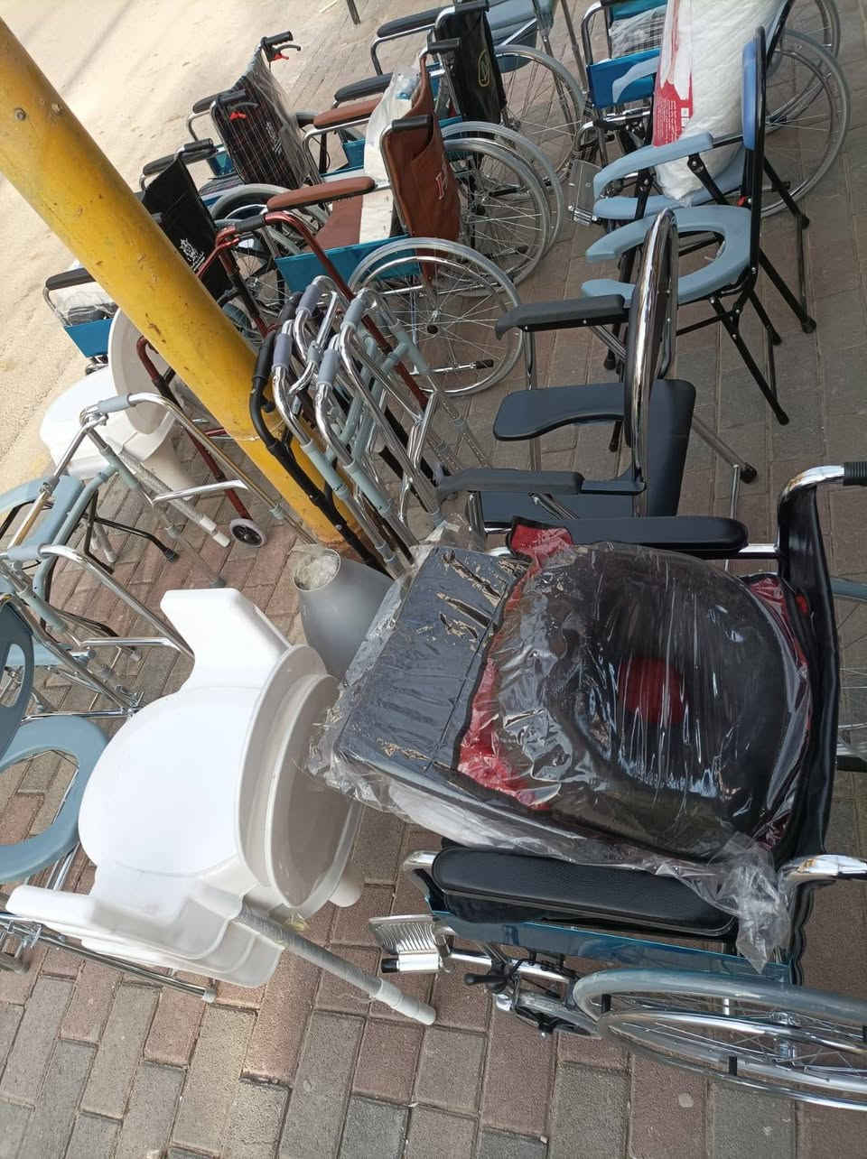 ✨ مرحباً بكم في مكتب بغداد للمواد العامة ✨

نوفر لكم مجموعة مميزة من المستلزمات والتجهيزات الطبية بجودة عالية وأسعار مناسبة للجميع.

🔹 أجهزة قياس الضغط
🔹 أجهزة قياس السكر
🔹 أجهزة المساج
🔹 الجوارب الطبية
🔹 مستلزمات العناية الصحية
🔹 العديد من المنتجات الطبية الموثوقة

💙 هدفنا توفير أفضل المنتجات الصحية التي تساعدكم على العناية بصحتكم وصحة عائلتكم.

📍 زوروا صفحتنا وتابعونا ليصلكم كل جديد من العروض والمنتجات الطبية.

📞 للاستفسار والطلب:
✨ مرحباً بكم في مكتب بغداد للمواد العامة ✨

نوفر لكم مجموعة مميزة من المستلزمات والتجهيزات الطبية بجودة عالية وأسعار مناسبة للجميع.

🔹 أجهزة قياس الضغط
🔹 أجهزة قياس السكر
🔹 أجهزة المساج
🔹 الجوارب الطبية
🔹 مستلزمات العناية الصحية
🔹 العديد من المنتجات الطبية الموثوقة

💙 هدفنا توفير أفضل المنتجات الصحية التي تساعدكم على العناية بصحتكم وصحة عائلتكم.

📍 زوروا صفحتنا وتابعونا ليصلكم كل جديد من العروض والمنتجات الطبية.

📞 للاستفسار والطلب:
0788444005

العنوان 
الانبار -الرمادي -شارع المستودع -الفرع الثالث يمينا (شارع  الحمام) -مقابل مجمع الشرق الاوسط 
هاتف :+964 788 444 0058


**إذا كنت صاحب هذا الإعلان وتريد حذفه لأي سبب، رجاءا أرسل رسالة إلى الدعم الفني**